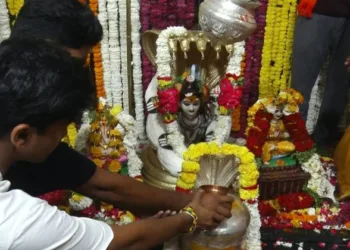 Hindus purify the Ramateerth Temple Row:
