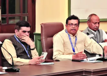 (L to R) Ashwini Mahajan, National Co-Convenor of Swadeshi Jagran Manch, Gopal Krishna Agarwal, National Chairperson of BJP Economic Affairs Cell and Arun Kumar Goyal, MD of Bharat Prakashan (Delhi) Ltd at MSME Round Table in Bhopal