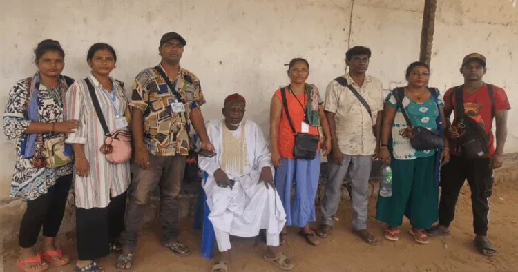Eight members of Karnataka’s Hakki Pikki tribe stranded in Central Africa