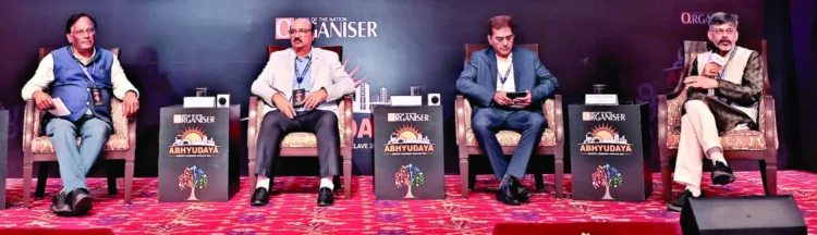 (From L to R)Dr RS Goswami, CMD, Hind Pharma, Harish Joshi, Director, Sumangalam Formulations Pvt Ltd, Mitesh K Lokwani,MD, HLBS TECH (P) LTD, Adhyaksh, Laghu Udyog Bharati, Bhopal and Prafulla Ketkar, Organiser Editor