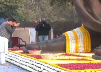 Delhi BJP chief Virendraa Sachdeva pay tribute to Pandit Deendayal Upadhyaya