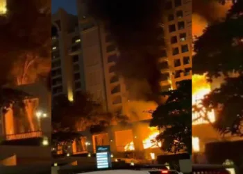 A fire has reportedly broken out in Dubai's Palm Jumeirah district after another missile attack(Image: X/ @LunaETHWhale)