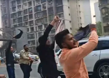 BJP workers protest against Rahul Gandhi