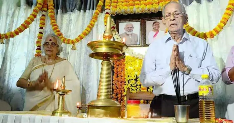 Metro Man E. Sreedharan and his wife Radha light the ceremonial lamp to inaugurate the project office in Malappuram district