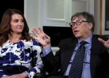 Melinda French (Left) and Microsoft co-founder Bill Gates (Right)