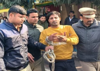 Samajwadi Party leader Amir Zaidi arrested after a chase for raping a Hindu woman