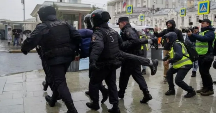 Four Indian medical students injured in knife attack by neo-Nazi teenager in Russia