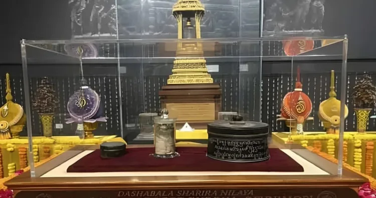 Devnimori relics of Buddha displayed in Colombo