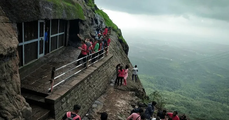 Naneghat caves