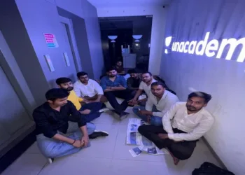 ABVP wages protest against Unacademy for inhumane treatment against the students
