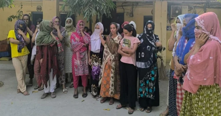 25 Bangladeshi nationals arrested in major crackdown on infiltration by Versova police in Mumbai