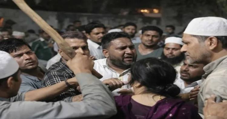 Muslim men attacked Dalit Hindus during Kuaan Poojan in Bulandshahr