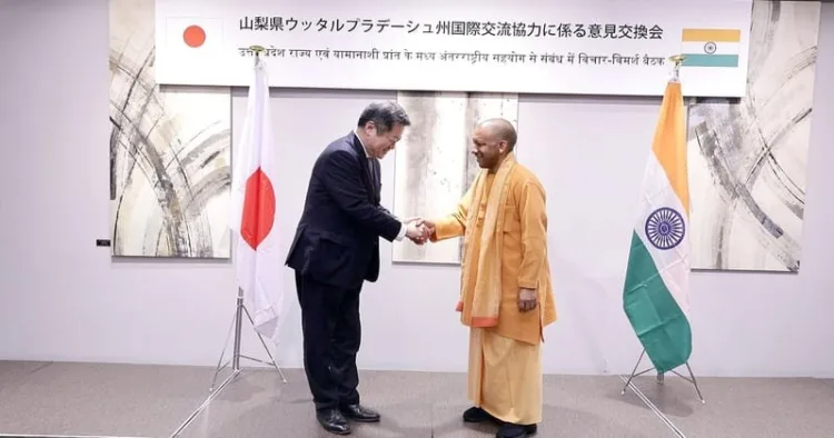 Yamanashi Prefecture Governor Kotaro Nagasaki held discussions with Uttar Pradesh Chief Minister Yogi Adityanath