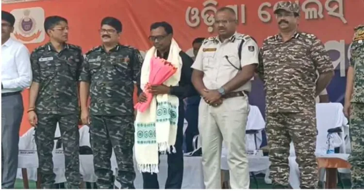 Maoist Sukru surrenders