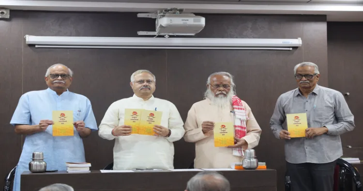 RSS Akhil Bharatiya Prachar Pramukh Sunil Ambekar at Pune during a Book Release of ‘Rashtriya Swayamsevak Sangh’ held at Nana Thite Sabhagaar of Bharatiya Vichar Sadhana (Bhavisa)