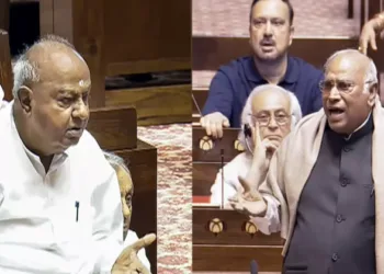 (Left) Former Prime Minister HD Deve Gowda (Right) Congress President Mallikarjun Kharge