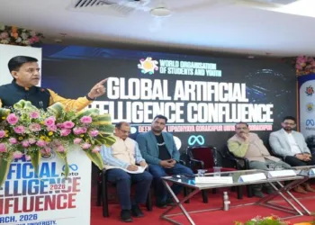 Deoria MP Shashank Mani Tripathi addressing the gathering at the World Artificial Intelligence Confluence