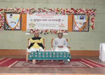Shri Ramlal, Akhil Bharatiya Sampark Pramukh of the RSS at the Pramukh Jana Sangosthi in Sambalpur on April 6
