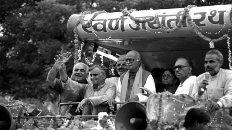 PM Modi with senior BJP leader LK Advani during the Rath Yatra