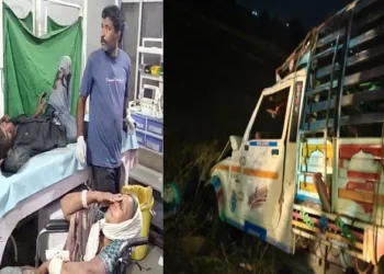 Several critically injured and 12 dead after pick up van overturns in Madhya Pradesh's Dhar