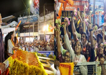 PM Modi Leads Massive Roadshow in Thiruvananthapuram