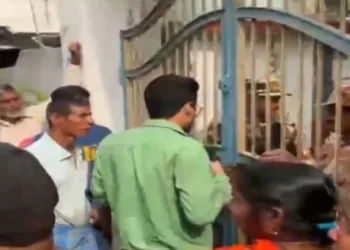 West Bengal Polls: Voting disrupted at Balua Chara High School booth in Malda