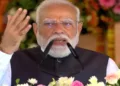 PM Narendra Modi addressing the gallery