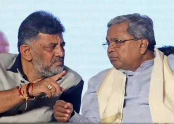 Deputy Chief Minister DK Shivakumar and Chief Minister Siddaramaih