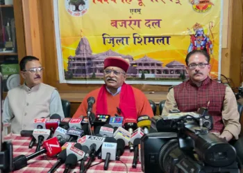Milind Parande, Central Organisation General Secretary of VHP addressing the press conference in Shimla