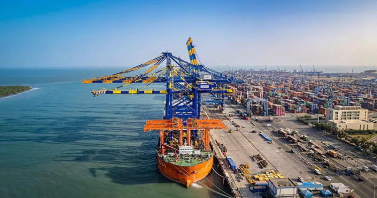 India’s major ports handle record 915 MT cargo in FY 2025–26