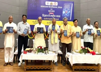 Dignitaries on the stage at lecture on the theme “National Ownership in Science: The Struggles of Indian Scientists” organised at Barkatullah University
