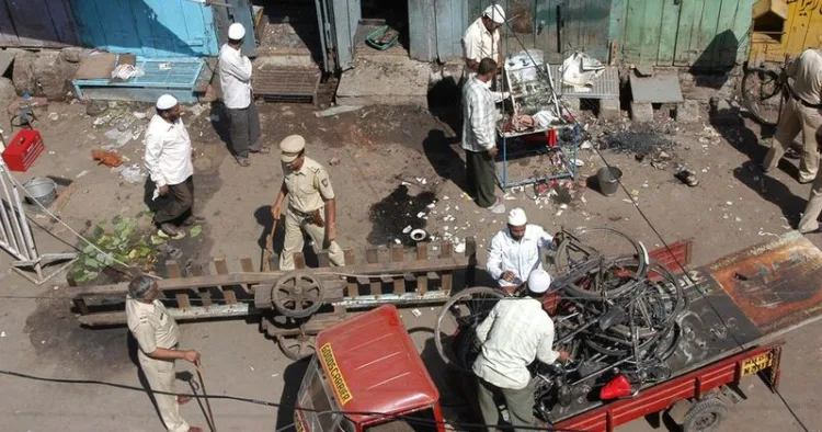 Bombay High Court quashes charges in 2006 Malegaon blasts, BJP blames United Progressive Alliance for “saffron terror” narrative