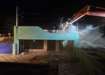 Illegal Mazar on railway land bulldozed by Uttarakhand government