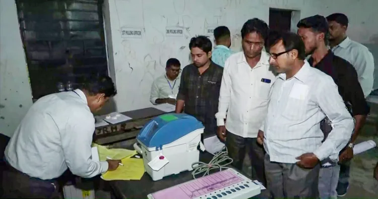 South 24 Parganas, May 02 (ANI): Voters arrive to cast their vote during re-polling for the West Bengal Assembly elections, in South 24 Parganas on Saturday. (ANI Video Grab)