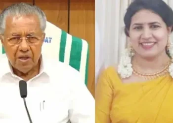 Ex-CM Pinarayi Vijayan and his daughter Veena Vijayan (Left to Right)