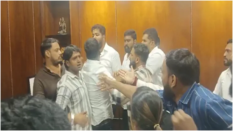Karnataka Congress members during party meet