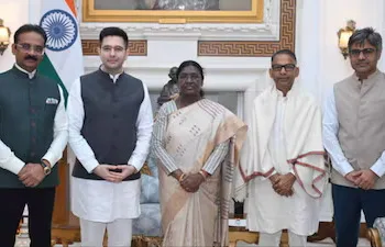 Raghav Chadha meets President Murmu (Photo/X)