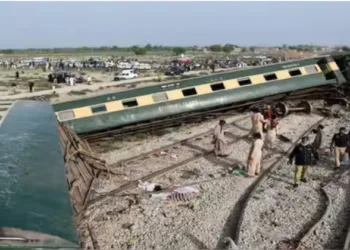 Damaged coaches of Jaffer Express (File Image)