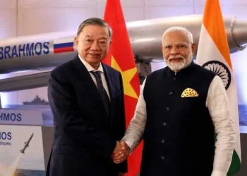 Vietnam President To Lam (left) with Prime Minister of India Narendra Modi (right)