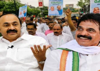 Congress streets erupt as V. D. Satheesan supporters protest against K. C. Venugopal over the Chief Minister post