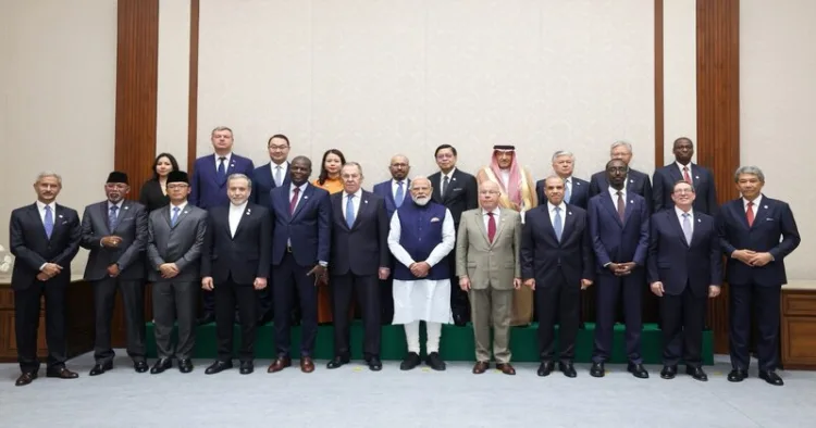 Prime Minister Narendra Modi with Foreign Ministers and Heads of Delegation of BRICS member countries during the BRICS Foreign Ministers’ Meeting in New Delhi