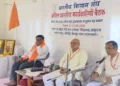 Dignitaries on the stage