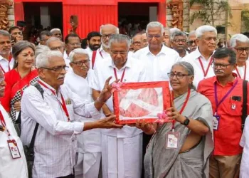 Former Keralam Chief Minister Pinarayi Vijayan, CPI(M) politburo Prakash Karat, Biman Bose, CPI General Secretary D. Raja and other leaders during the 24th party congress of CPI (M), in Madurai, Tamil Nadu in 2025.