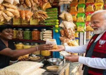 Man who served jhalmuri to Prime Minister Narendra Modi receives death threats from Pakistan and Bangladesh