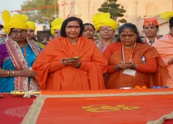 A flag hoisting ceremony at the Maa Bhagwati Mandir in Ayodhya’s Ram Janmabhoomi complex drew a large gathering of devotees and women