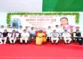 President Droupadi Murmu, accompanied by Odisha Governor Dr. Hari Babu Kambhampati, Chief Minister Mohan Charan Majhi and others , at the inauguration of the first free health camp in Rairangpur, Mayurbhanj