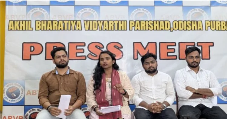 ABVP Odisha (Purv)State Secretary Deeptimayee Pratihari and others in a press conference