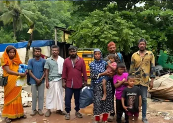 Arrest Bangladeshi nationals in Kerala (Image Courtesy: @MahaRathii )