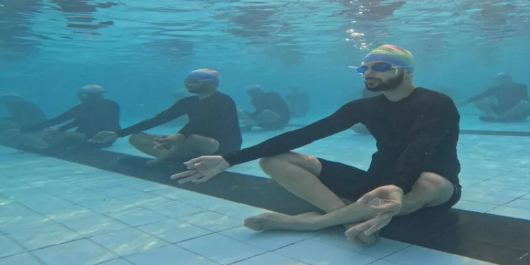 Indian Navy performs yoga underwater