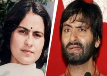 (Left) Late Sarla Bhatt (Right) Yasin Malik of JKLF